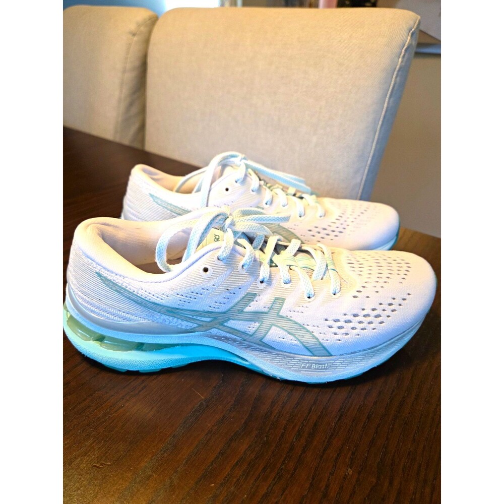 ASICS Gel Kayano 28 Womens 8.5 White Mint Green Running Shoes 1012B047 Athletic